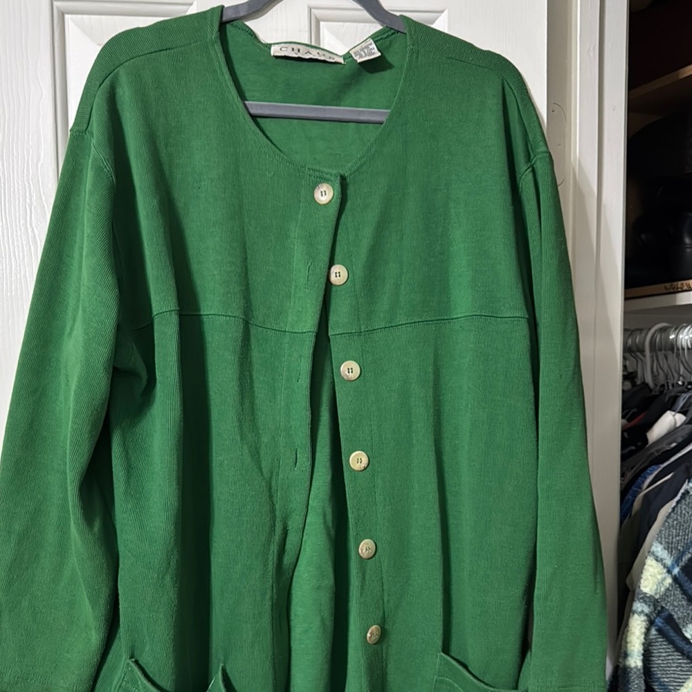 Chaus Green Women's Cardigan Sweater